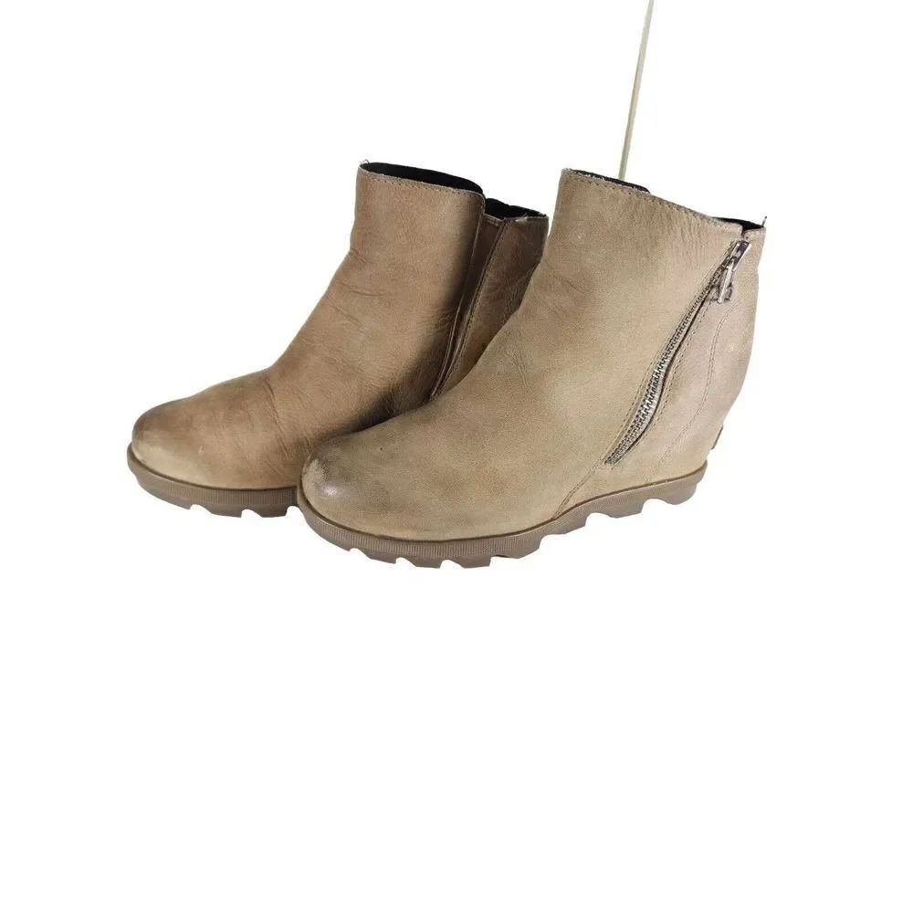 Sorel Women's Joan of ArcticII US8 Brown Leather Waterproof Side Zip Wedge Boots